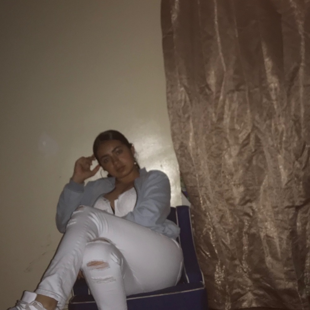 Meet your Posher, Elizabeth